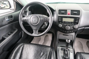 Седан Honda Accord 2007 года, 949000 рублей, Красноярск