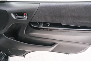 Минивэн Toyota Hiace 2014 года, 2949000 рублей, Красноярск
