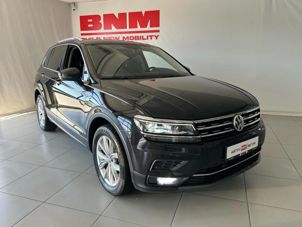 Внедорожник Volkswagen Tiguan 2018 года, 2800000 рублей, Смоленск