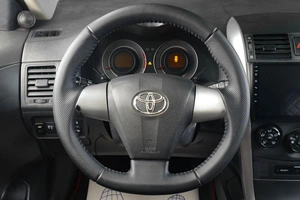 Седан Toyota Corolla 2012 года, 1319000 рублей, Тюмень