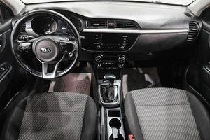 Седан Kia Rio 2019 года, 1369000 рублей, Новокузнецк