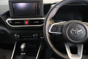 Внедорожник Toyota Raize 2019 года, 1599000 рублей, Омск