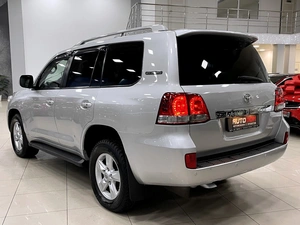 Внедорожник Toyota Land Cruiser 2011 года, 3297000 рублей, Солонцы