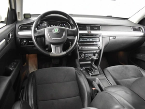 Лифтбек Skoda Superb 2012 года, 1099900 рублей, Казань