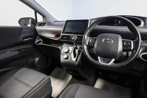 Минивэн Toyota Sienta 2020 года, 1889000 рублей, Новосибирск