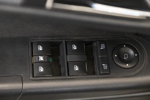 Хетчбэк Opel Astra 2012 года, 669000 рублей, Новосибирск