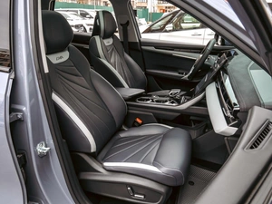 Внедорожник Geely Atlas 2023 года, 2890000 рублей, Краснодар