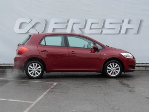 Хетчбэк Toyota Auris 2008 года, 660000 рублей, Волгоград