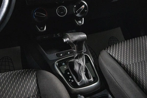 Седан Kia Rio X-Line 2018 года, 1539000 рублей, Сургут