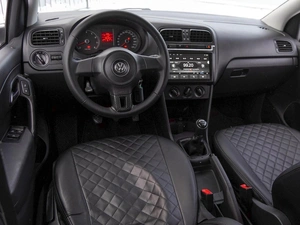 Седан Volkswagen Polo 2013 года, 910000 рублей, Волгоград