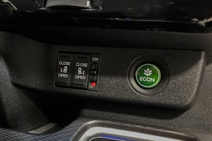 Минивэн Honda Stepwgn Spada 2021 года, 3037000 рублей, Красноярск