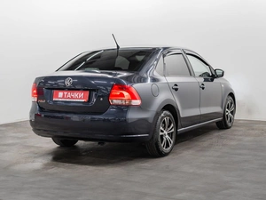 Седан Volkswagen Polo 2014 года, 925000 рублей, Красноярск