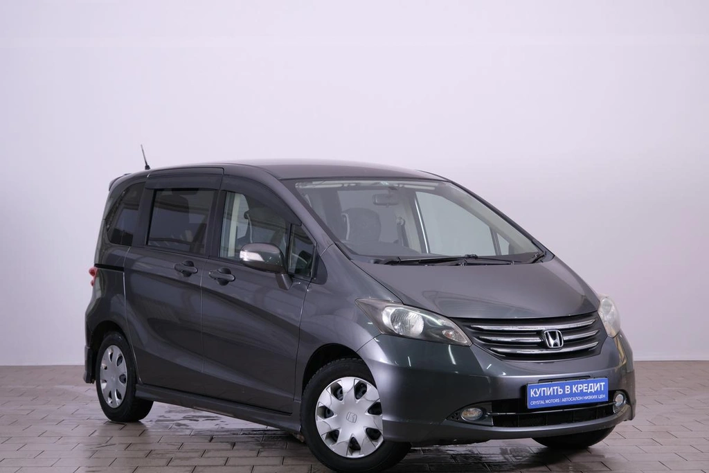 Минивэн Honda Freed 2010 года, 959000 рублей, Омск