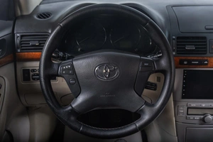 Седан Toyota Avensis 2006 года, 839000 рублей, Томск