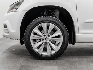 Внедорожник Skoda Yeti 2015 года, 1170000 рублей, Красноярск