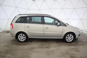 Универсал Opel Zafira 2011 года, 899000 рублей, Обнинск