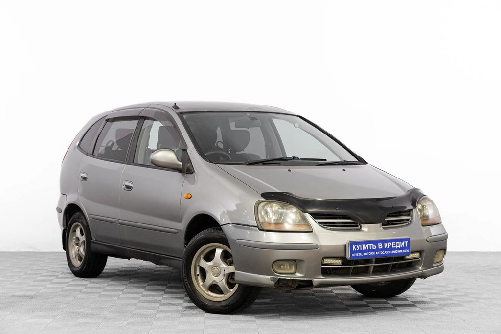 Минивэн Nissan Tino 2002 года, 299000 рублей, Барнаул