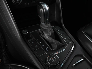 Внедорожник Volkswagen Tiguan 2018 года, 2850000 рублей, Аксай