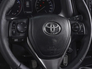 Внедорожник Toyota RAV4 2017 года, 1999000 рублей, Ростов-на-Дону