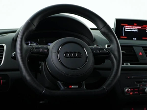Внедорожник Audi Q3 2015 года, 2145055 рублей, Москва