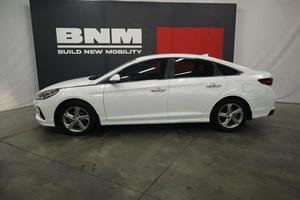 Седан Hyundai Sonata 2019 года, 2170000 рублей, Курск