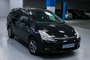 Минивэн Toyota Wish 2004 года, 918000 рублей, Солонцы