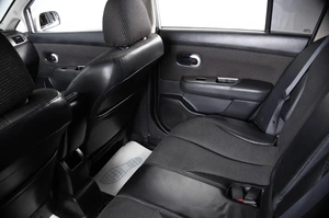 Хетчбэк Nissan Tiida 2013 года, 739000 рублей, Пермь