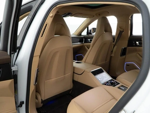 Лифтбек Porsche Panamera 4 2022 года, 12296900 рублей, Москва