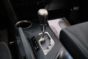 Внедорожник Toyota RAV4 2013 года, 1989000 рублей, Омск