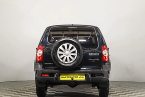 Внедорожник Chevrolet Niva 2015 года, 599000 рублей, Пермь