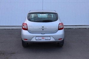 Хэтчбек Renault Sandero 2018 года, 990000 рублей, Брянск