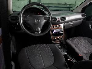 Хетчбэк Mercedes-benz A-класс 2001 года, 365000 рублей, Воронеж