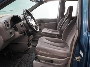 Минивэн Chrysler Voyager 2002 года, 519000 рублей, Воронеж