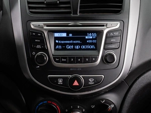 Хетчбэк Hyundai Solaris 2016 года, 1050000 рублей, Тюмень
