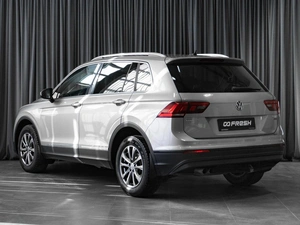 Внедорожник Volkswagen Tiguan 2017 года, 2475000 рублей, Тюмень