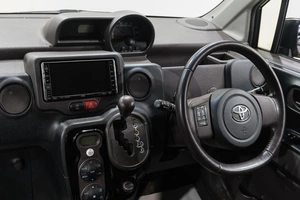 Минивэн Toyota Spade 2015 года, 1029000 рублей, Новокузнецк