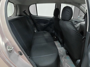 Хетчбэк Toyota Vitz 2001 года, 385000 рублей, Красноярск