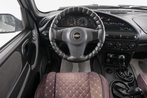 Внедорожник Chevrolet Niva 2012 года, 649000 рублей, Красноярск