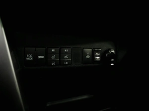 Внедорожник Toyota RAV4 2016 года, 2350000 рублей, Красноярск