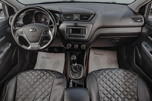 Седан Kia Rio 2015 года, 929000 рублей, Челябинск