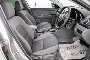 Седан Mazda Axela 2008 года, 679000 рублей, Красноярск