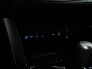 Внедорожник Toyota RAV4 2019 года, 2887077 рублей, Москва
