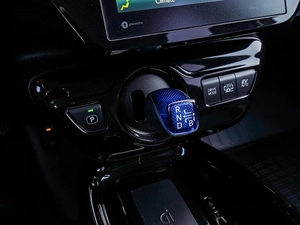 Лифтбек Toyota Prius 2017 года, 2310000 рублей, Краснодар