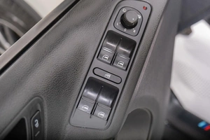 Внедорожник Volkswagen Tiguan 2013 года, 899000 рублей, Томск