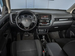 Внедорожник Mitsubishi Outlander 2019 года, 1755000 рублей, Краснодар