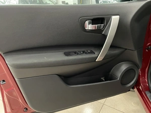 Внедорожник Nissan Qashqai 2011 года, 1087000 рублей, Солонцы
