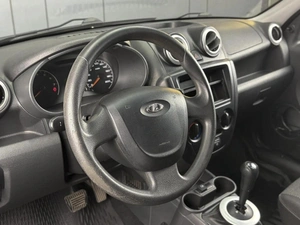 Лифтбек ВАЗ (LADA) Granta 2016 года, 340000 рублей, Омск