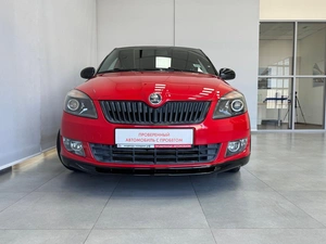 Хетчбэк Skoda Fabia 2014 года, 835000 рублей, Красноярск
