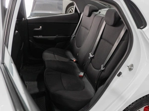 Седан Kia Rio 2016 года, 949000 рублей, Тюмень