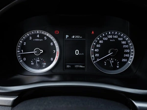Седан Hyundai Sonata 2018 года, 1810000 рублей, Ставрополь